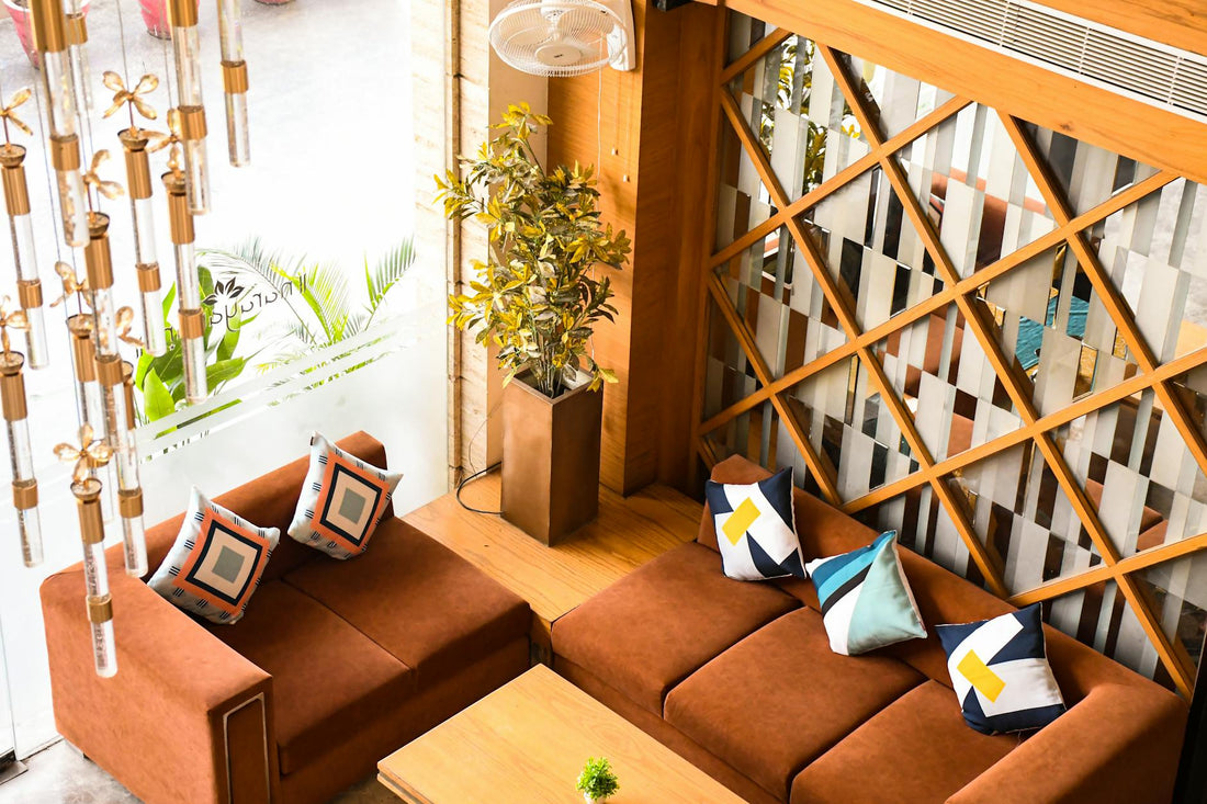 Luxe et espace : astuces déco pour petits intérieurs
